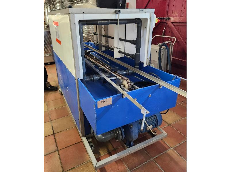 LAVEUSE DE CAISSES LCA
