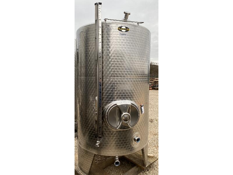 CUVE 2000 LT FERMEE D.1200 FOND CONIQUE