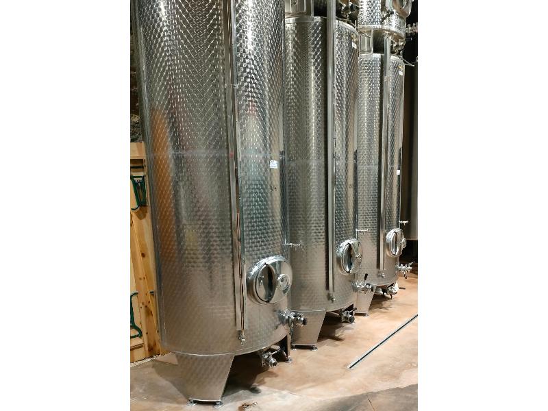 CUVE CYLINDRIQUE INOX FERMEE - 32 HL