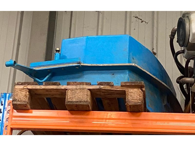 RESERVOIR DROIT 305 L POUR BOBARD CC