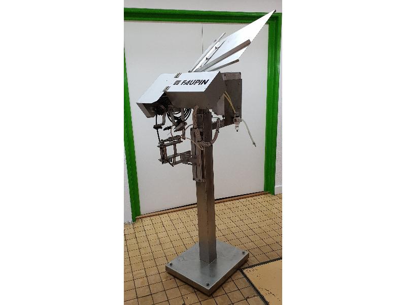 DISTRIBUTEUR DE CAPSULES RAM 2000