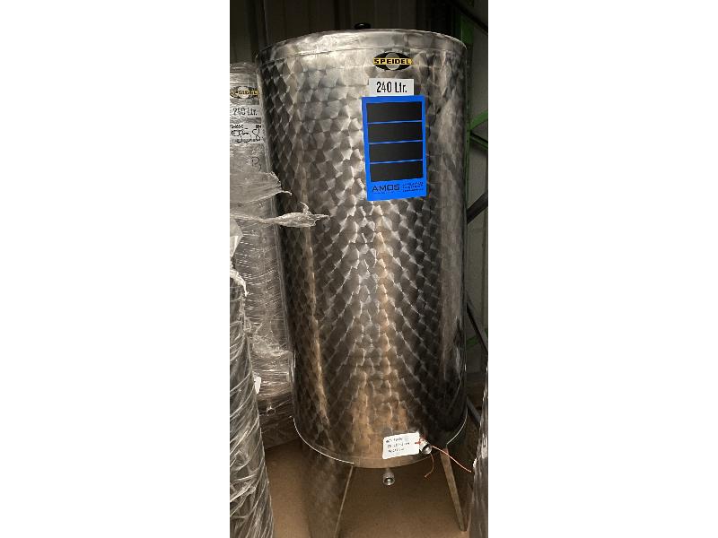 CUVE 240 LT FERMEE  D.550 FOND CONIQUE