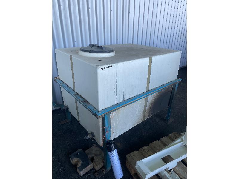 RESERVOIR 1200 L A/CHASSIS P/1096V1