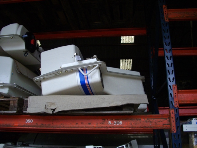 BIDON 400 L GAUCHE 1035 S/TS