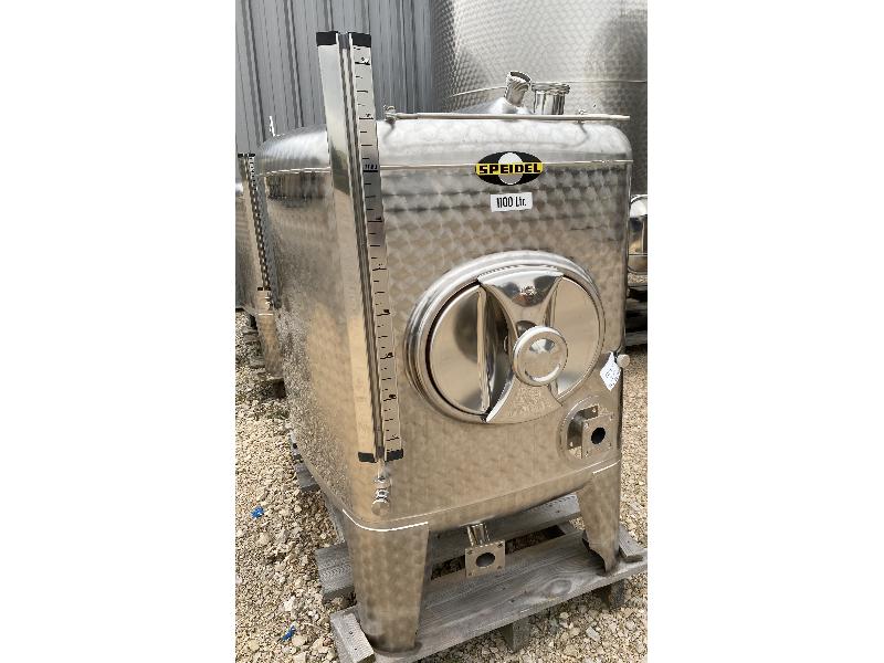 CUVE 1100 LT FERMEE 900 x 1400 A GERBER