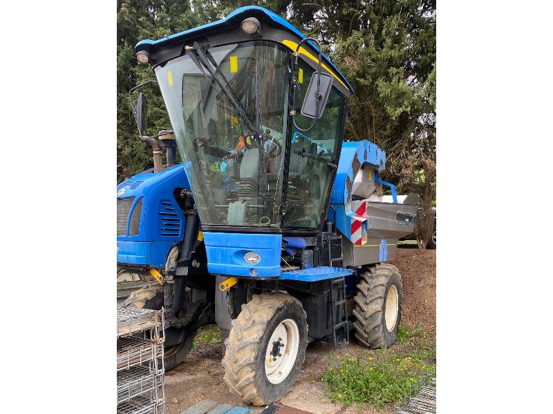 MACHINE A VENDANGER NH VM460