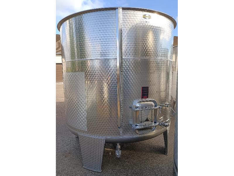 CUVE 9500 L OUVERTE D.2400 FOND CONIQUE