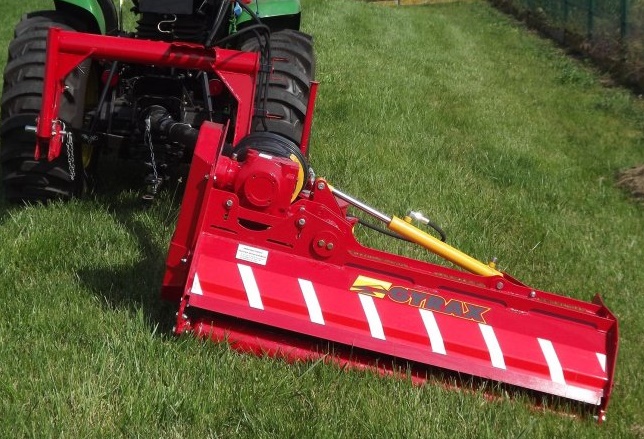 ROTOFAUCHEUSE AXIALE ET DEPORTEE