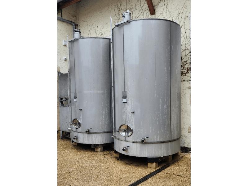 2 CUVES INOX FERMEE SCHEIBER 100HL