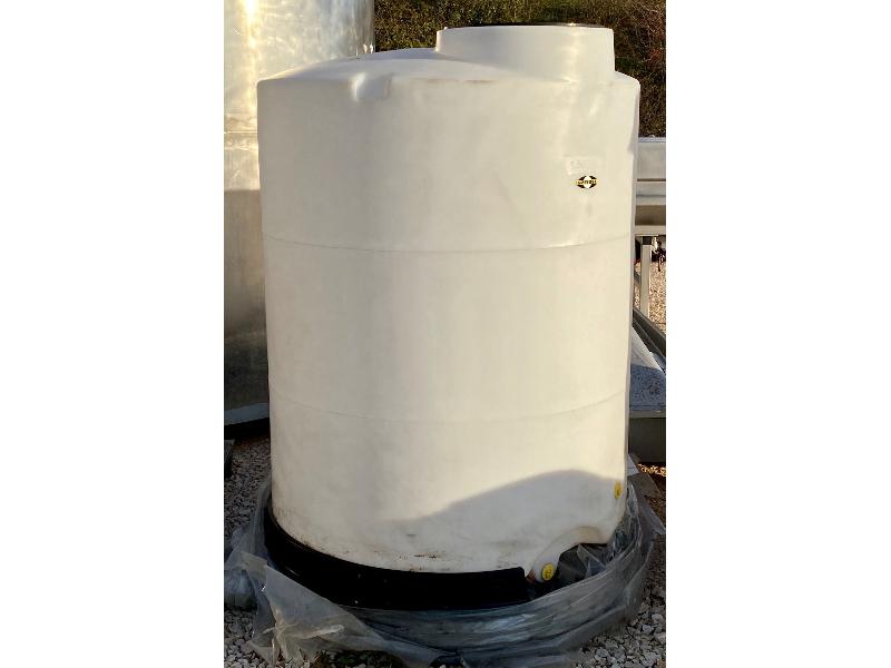 CUVE DE STOCKAGE EN PE TRANSLUCIDE 1500L