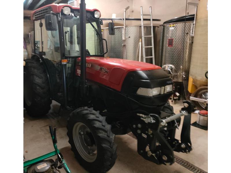 TRACTEUR CASE QUANTUM 105N
