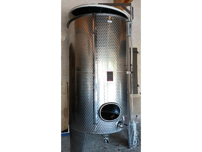 CUVE 4800 L OUVERTE D.1600 FOND CONIQUE