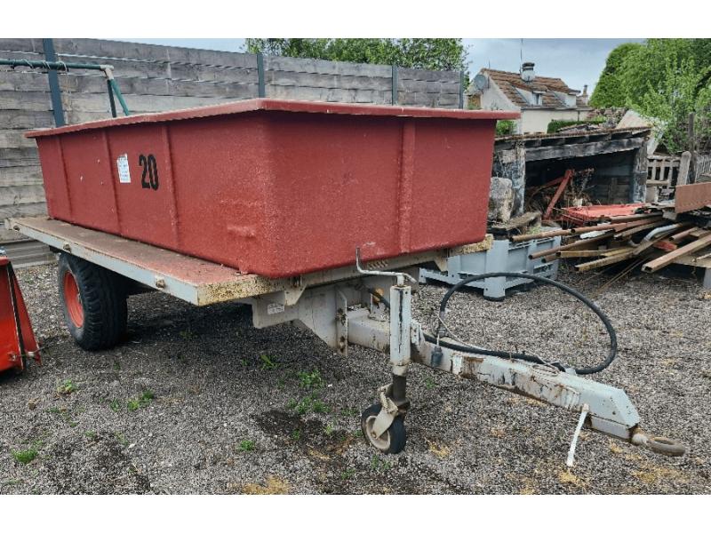REMORQUE BASCULANTE ARRIERE + BAC 30 HL