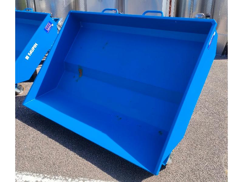 BENNE SPECIALE CHUTE 750L SUR ROUES