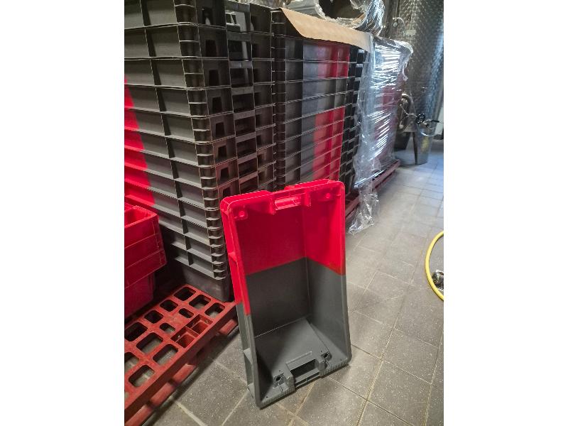 84 CAISSES A VENDANGE ALLIBERT 60 L