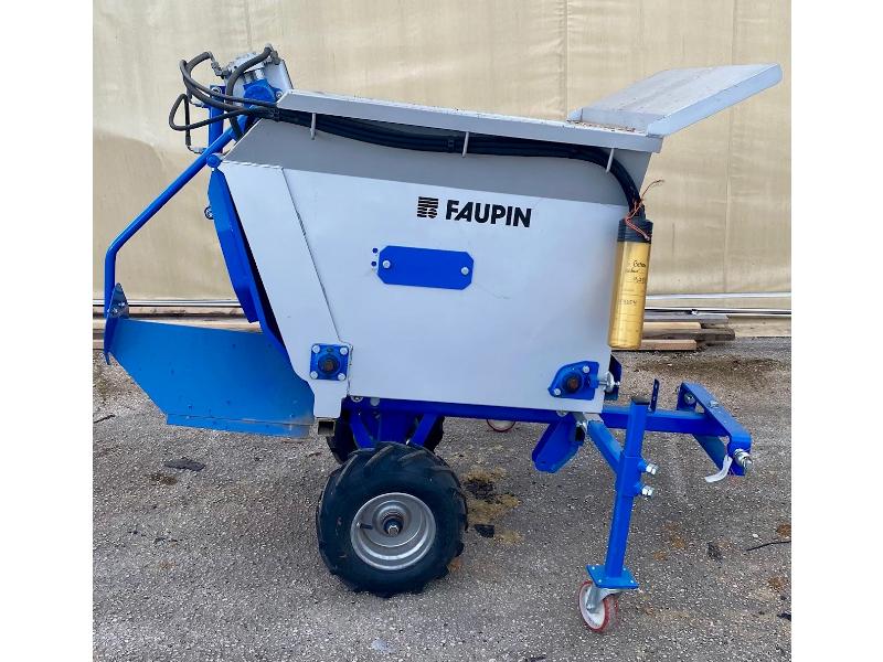 BENNE EPANDEUR 370L-P/CHENILLARD HYDRO